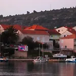 Seaside Franica Lägenhet *