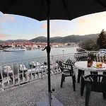 Seaside Franica