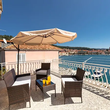 Seaside Franica Vela Luka