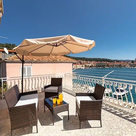 Seaside Franica Vela Luka