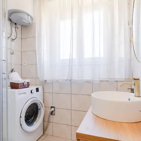 Seaside Franica 公寓