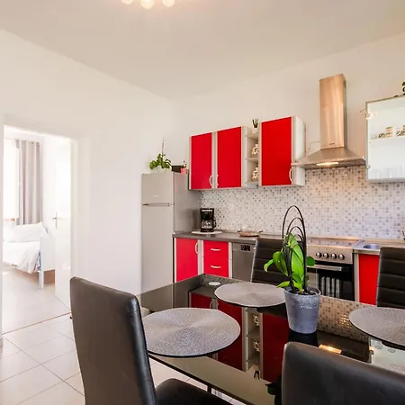 公寓 Seaside Franica 尼亚卢卡