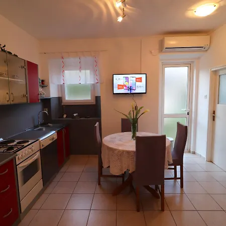 公寓 Seaside Franica 尼亚卢卡