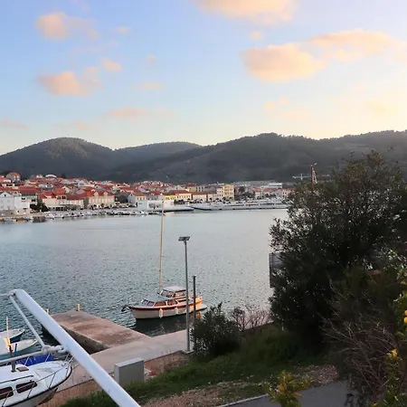 Seaside Franica Apartmán *