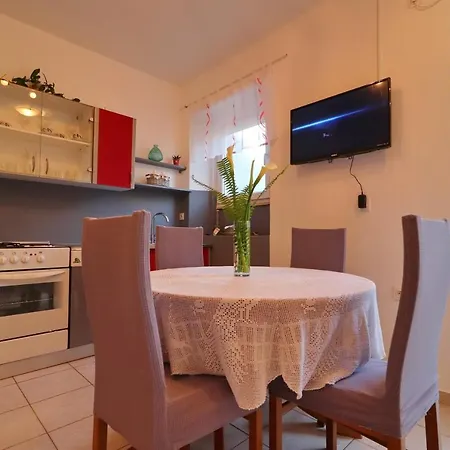 Seaside Franica 尼亚卢卡