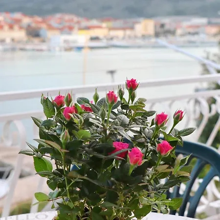 Apartmán Seaside Franica
