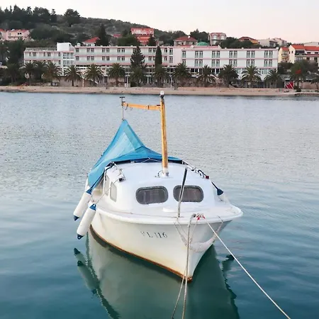 Seaside Franica Apartmán *